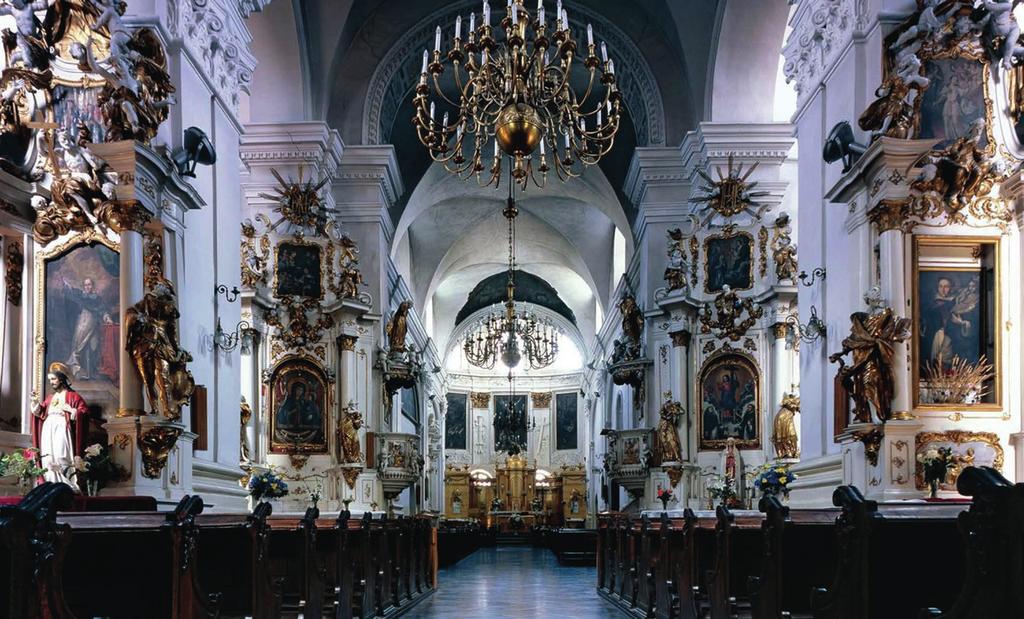 Interior of the Dominican Church in Lublin www.