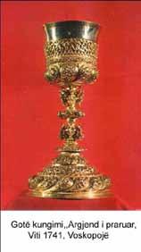 ceremoniale (Kryqi i Dishnicës 1740, Kryqi me skena druri në miniaturë, shek XVIII, etj.
