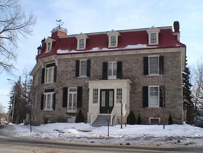 , such as the former McCammon residence at 279 King St. W. (current Victoria Rose Inn), 75 King St. W. (current Beaver Hall Bed and Breakfast), and no.