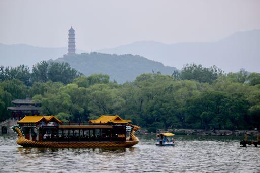 From the boat, we were able to see Jade Spring Hill, which is home to the Yufeng Pagoda.
