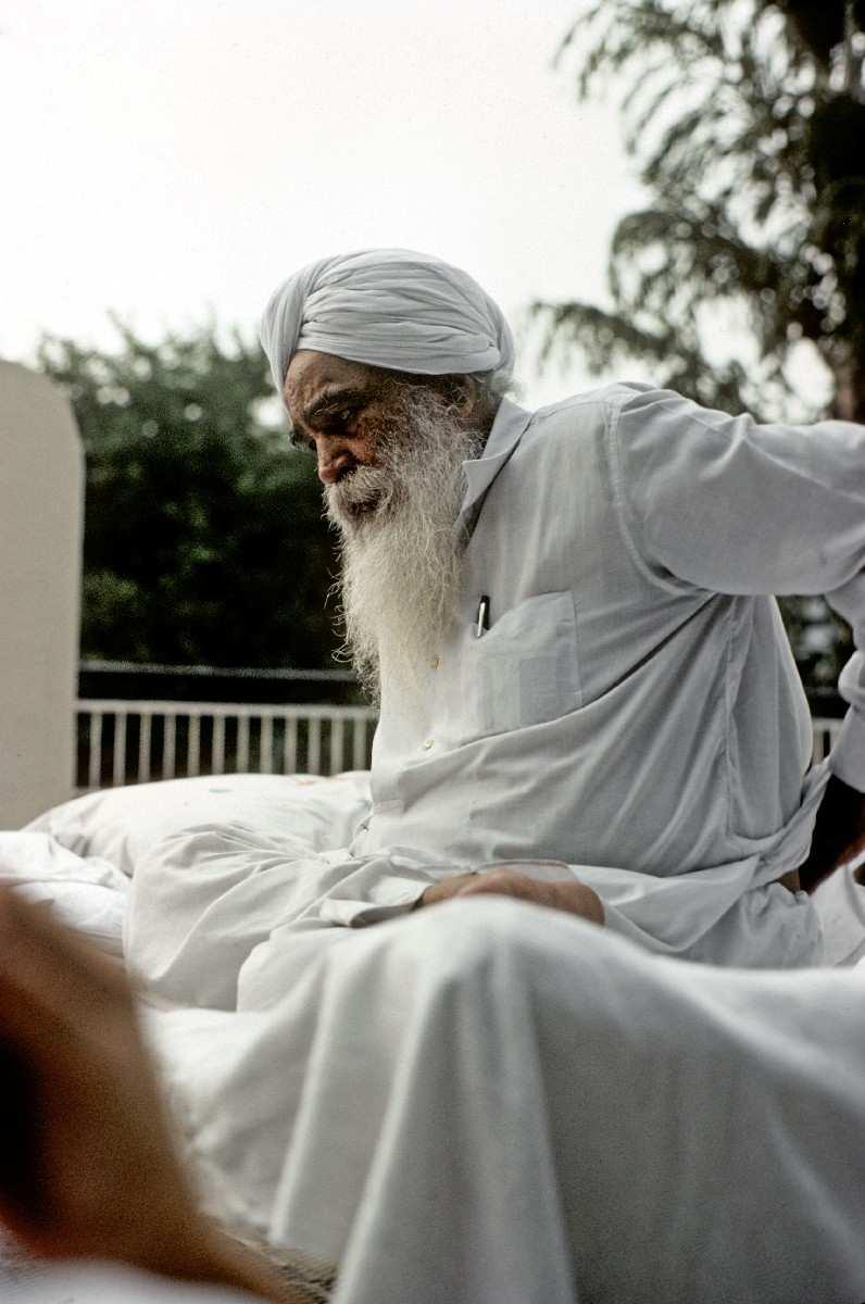 -32- When the Satguru showers His mercy Every moment He protects me.