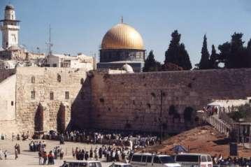 Israel's exile communion with the memory of Israel's former glory and the