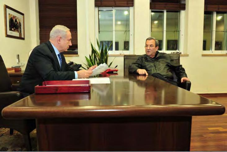 3 Minister of Defense Ehud Barak and Israeli Prime Minister Benyamin Netanyahu consult about Operation Pillar of Defense in the prime minister's office, Tel Aviv (Picture by Ariel Hermoni, Ministry