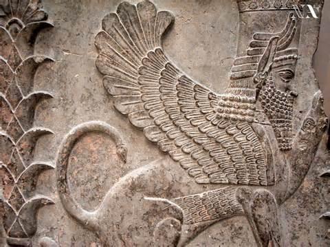 History Iraq cont... Old culture of mesopotamia modern day iraq. The picture is an ancient sumerian god.