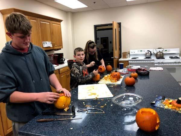 Share Tweet Pin Forward First Presbyterian Church of Fulton, Missouri Congregational Newsletter for November, 2018 Above: Austin Anderson (left) and Mason Sheets (center) carved pumpkins, along with