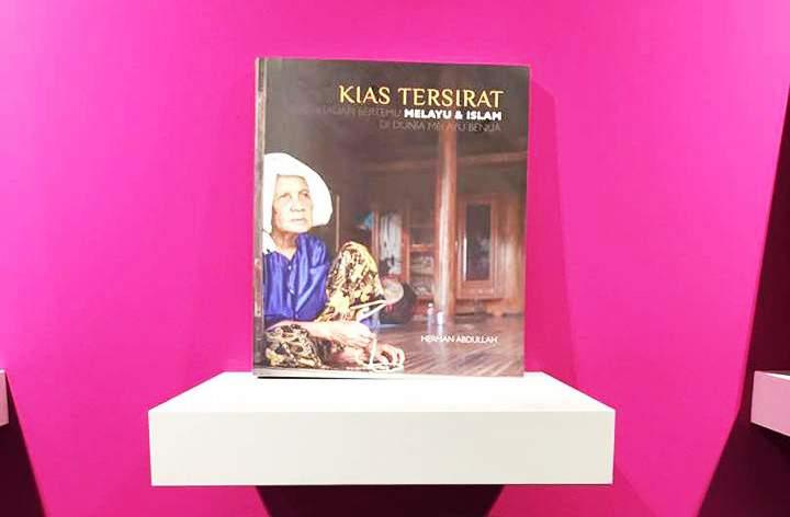 Kias Tersirat Perantauan Bertemu Melayu dan Islam di Dunia Melayu Benua telah dipilih dalam senarai Top 5 dalam Pertandingan The Beauty and The Book Award di Pesta Buku Frankfurt