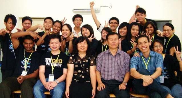 ~ Good News from PEM Churches ~ IPOH BREAKTHROUGH YOUTH MOTIVATION WORKSHOP SHARED BY PR TAN WEOI SIONG (SEATED, 5 TH FROM LEFT): This was the theme song of Breakthrough Youth Motivation Workshop,