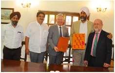 PUNJAB SIGNS MOU WITH UK FOR SETTING UP BIO-GAS, BIO CNG PLANTS प ज ब न ब य