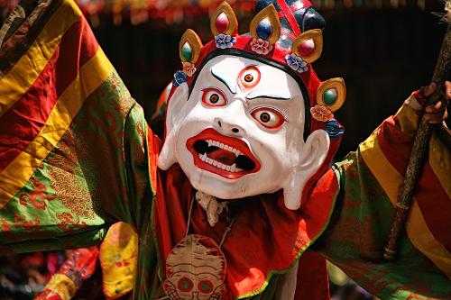 com TIBET S SHODUN FESTIVAL & THE HIMALAYAN PLATEAU Chengdu- Lhasa-Kathmandu-Bhutan August