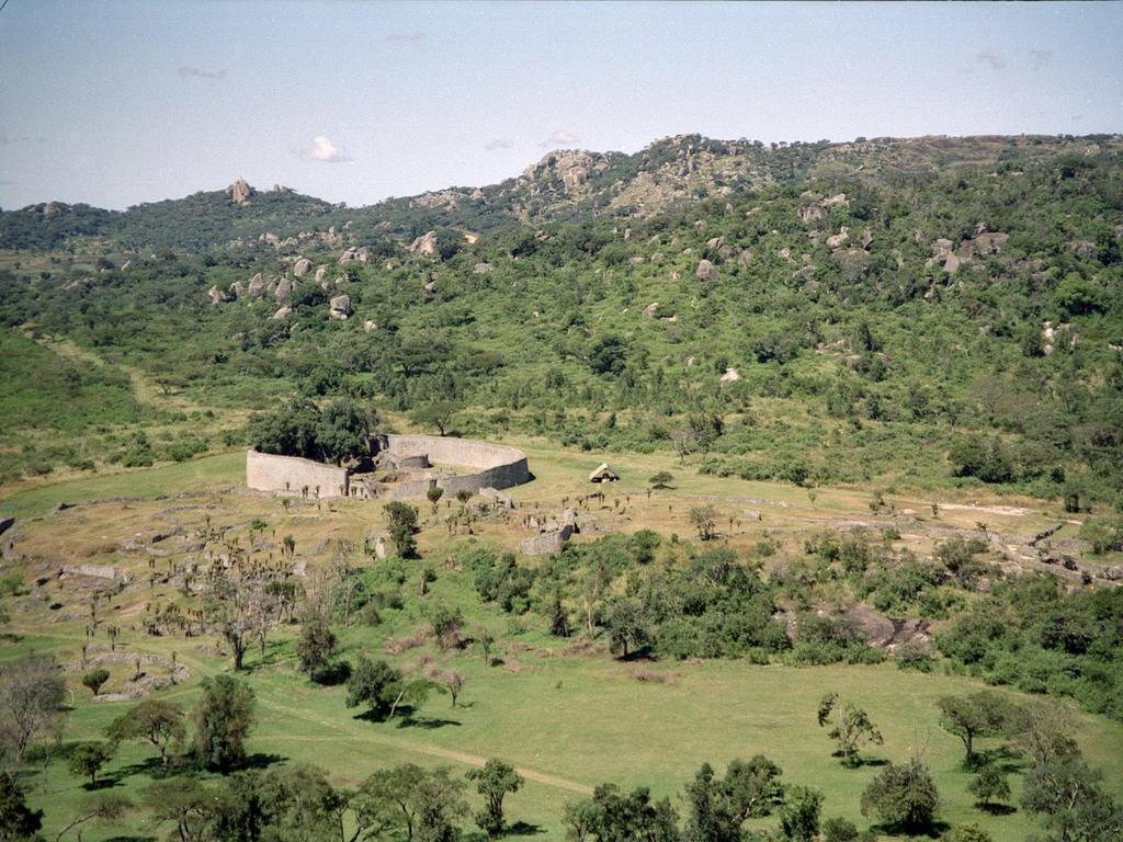Royal Enclosure in the city of Great Zimbabwe where the gold trade passed on the Zambezi