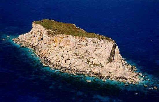 All you need to know about the mysterious islet of Filfla Undoubtedly the archipelago's most enigmatic island, Filfla has been through its fair share throughout the ages. Lisa Borain viewingmalta.