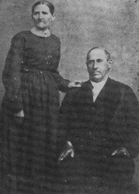 She was the daughter of William Loftis and Betsy Loveall. They were married 14 August 1864. Both buried in Smith Chapel Cemetery, Ozark Co., MO. Left to Right; Dovey (Dovie) Loftis b.