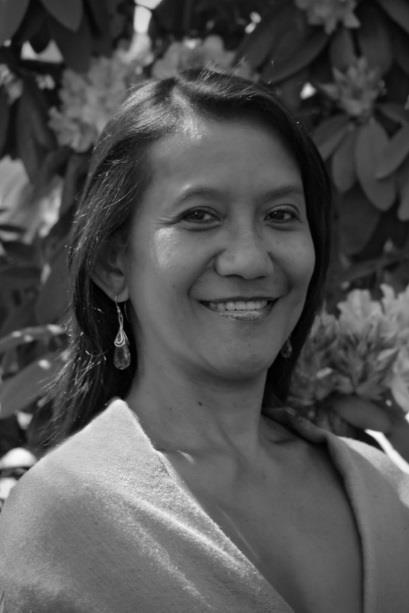 About Grace Tungkol kay Grace Tungkol kay Grace Grace Sunga Asagra MA, RN, HN-BC, HC-BC, is a traditional Filipino hilot (indigenous health practitioner using joint-muscular manipulations, bentusa,