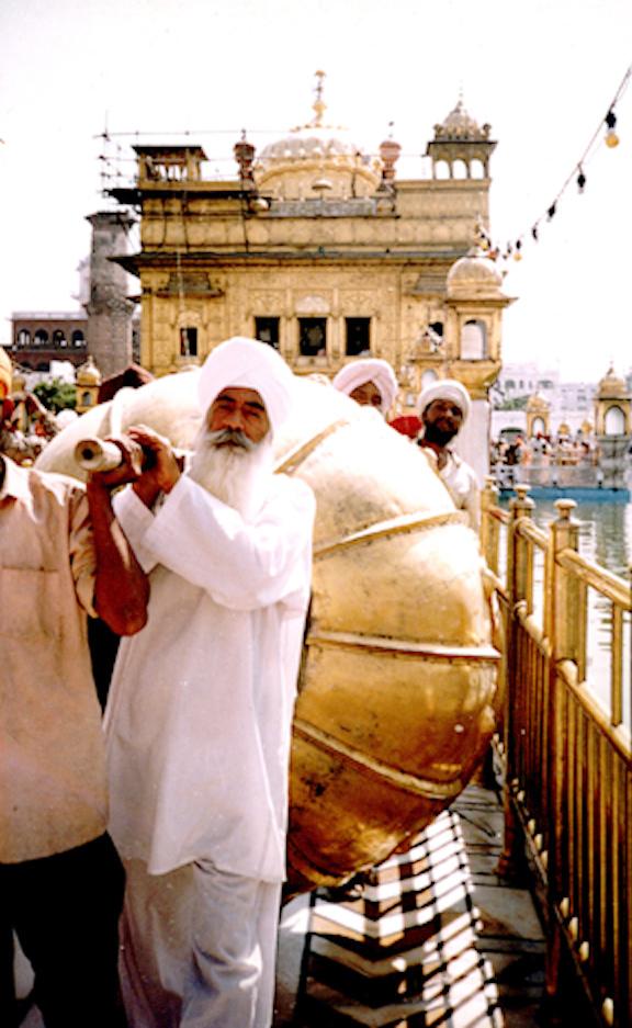 GNNSJ : Perpetuating the Kar Sewa legacy Guru Nanak Nishkam Sewak Jatha (GNNSJ) is a registered charity dedicated to selfless service in the name of Guru Nanak Dev Ji, the founder of the Sikh faith.