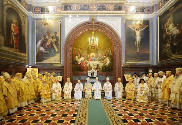 Conciliar service of Primates and bishops of the Local Orthodox