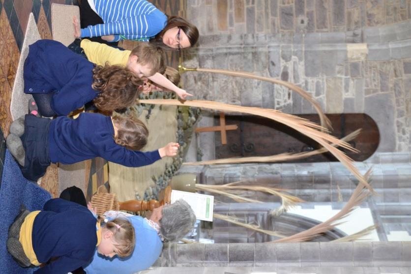Easter After a short introduction the children will Make a journey around the cathedral visiting different zones which explain why Advent is a time of waiting Engage and participate in creative ways
