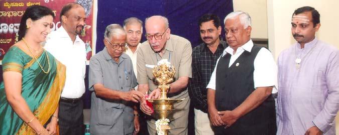 Growing tributes were showered on the Mysore Kendra s Kala Bharathi by Pandit Indudhar Nirodi for serving the cause of Indian arts like music and dance.
