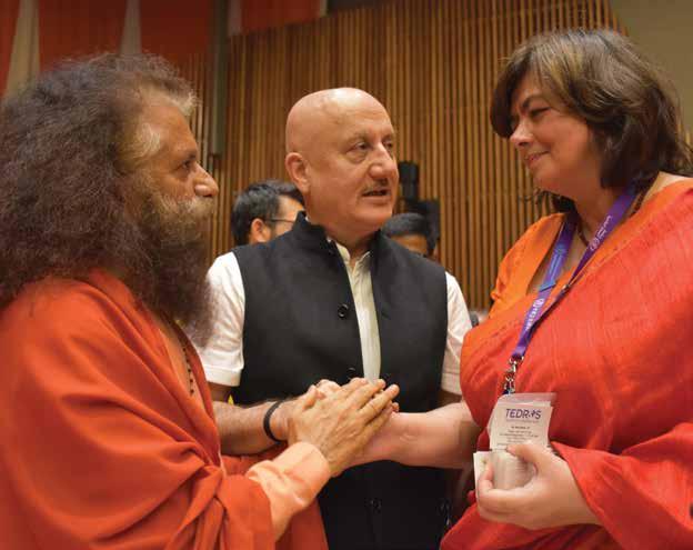 3 4 5 Pujya Swamiji shares an inspiring moment with Executive Director of World Health Organization, Dr.