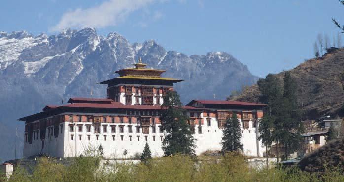 The Trongsa Ta Dzong Museum always came out victorious, says the commentator while the screen shows views of the magnificent Raven Crown.