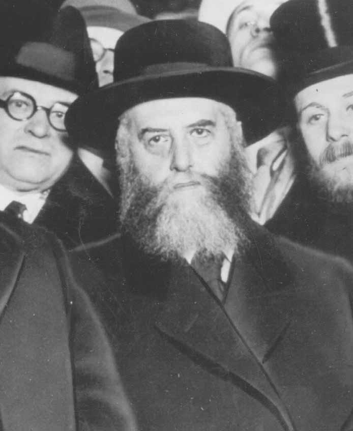 d veikus. When he finished davening, the Rebbe and R Rivkin went to the holy gravesite.