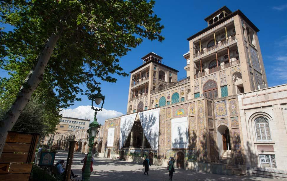 With a little time to spare, you might also squeeze in a visit to the wonderful Reza Abbasi Museum,