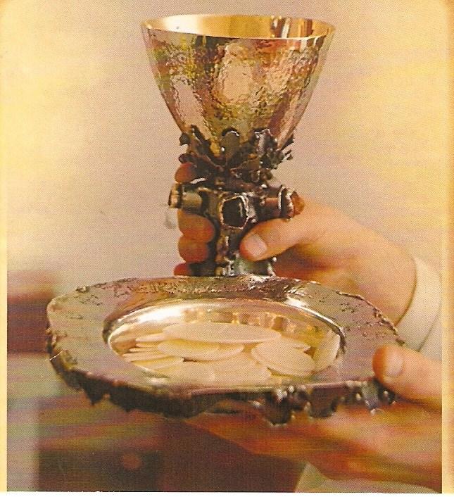 HOLY HOUR FOR PRIESTS For the sanctification of the clergy During that month I met with many holy Priests, and yet I saw that even though the sublime dignity of Priesthood raises them higher than the