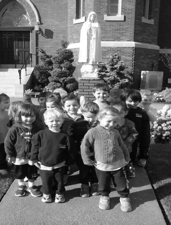 Kenny s nursery class spent some time learning that the Rosary is a special way to pray.