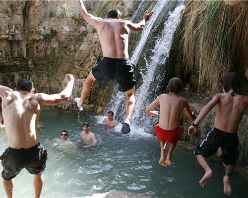 Oasis Water Hike Ein Gedi, South District, IL The
