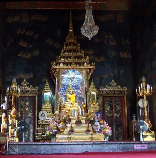 Tomb of King Rama IV Soamanas Vadhanavadi, Princess Consort Soamanas was born December 21 1834, a granddaughter of King Rama III.