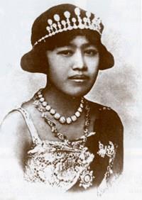 Indrasakdi Sachi, Princess Consort Indrasakdi Sachi was born June 10 1902. She married Rama VI in 1921 and was titled Princess Consort.
