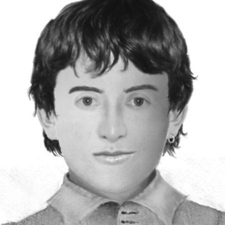 In 2007 Cathy Charsley of the London Metropolitan Police Force took the famous Chandros portrait and used criminal forensic computer imaging techniques to create this image of William Shakespeare as