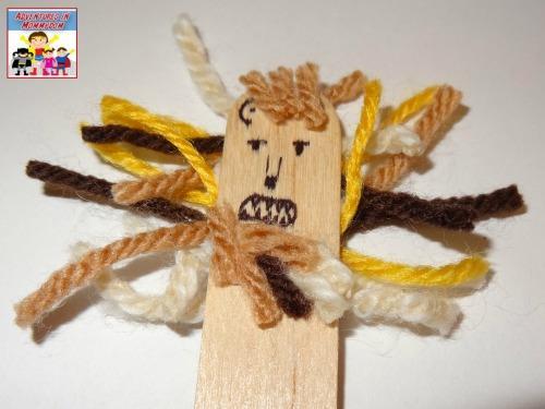 alternate version using wide craft sticks and sharpie 2.Play lions and Christians (sharks and minnows). Online 1.Daniel and the lion den crafthttp://bibleclasscreations.blogspot.