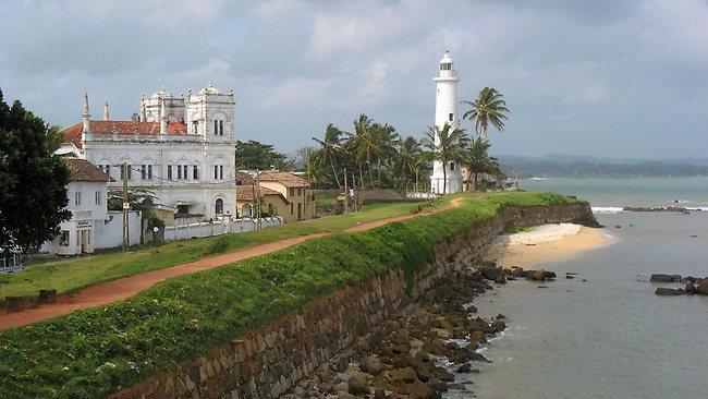 Day 08 Weligama Galle Colombo Hong Kong (B, L, D) Enjoy breakfast in the comfort of your hotel, check-out and drive to Colombo (160km / 03hrs) en route visit Galle Fort.