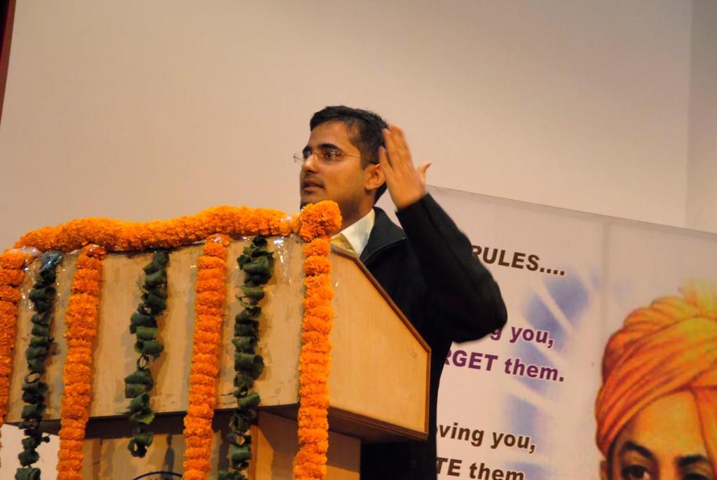 Mr. Siddharth Panwar, Research Associate, IIT Delhi, described the life of Vivekananda and the qualities which each human being must strive to possess for the betterment of life.