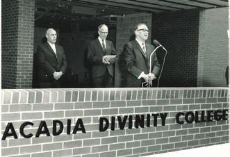Acadia Divinity College s vision is to train Christian leaders so they and their churches can engage such questions with authenticity and integrity and Biblical clarity.