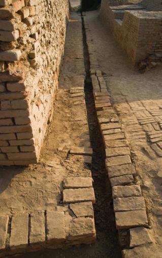 Adichanallur excavation Drainage System excavated in Mohenjo-Daro In the southern tip of India, near Kanyakumari, we have the