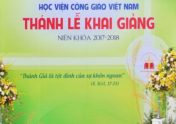 CATHOLIC INSTITUTE OF VIET NAM A Rising Shoot Opening Ceremony of the New Academic Year 2017-2018 On the morning of September 14, 2017, the Catholic Institute of Vietnam (CIV) celebrated the