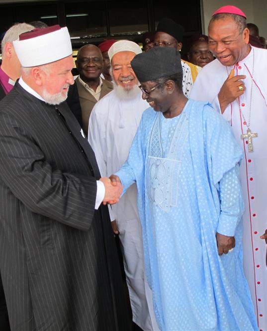 S Pilgrimage to Busan An Ecumenical Journey into World Christianity Living with People of Other Faiths station 3 Station stop In Nigeria, Christians and Muslims have long lived together as neighbours.