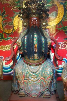 The Taoist Deities rendering is typically more real-person-like.