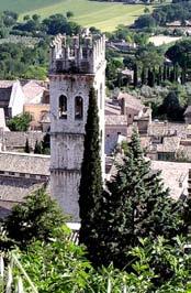 PROGRAM Wednesday, May 26 Travel to Florence En route we visit Assisi surrounded by ramparts and little changed since the Middle-Age.
