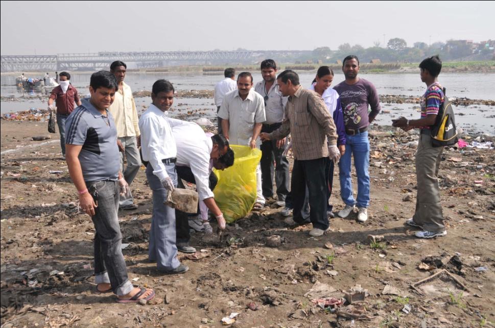 In India, The Rivers of the World (ROW) Foundation (www.rowfoundation.org ) has conducted River Trash Cleanups and Other activities at the following River locations: 1. Agra, U.P. (Yamuna River) 5.