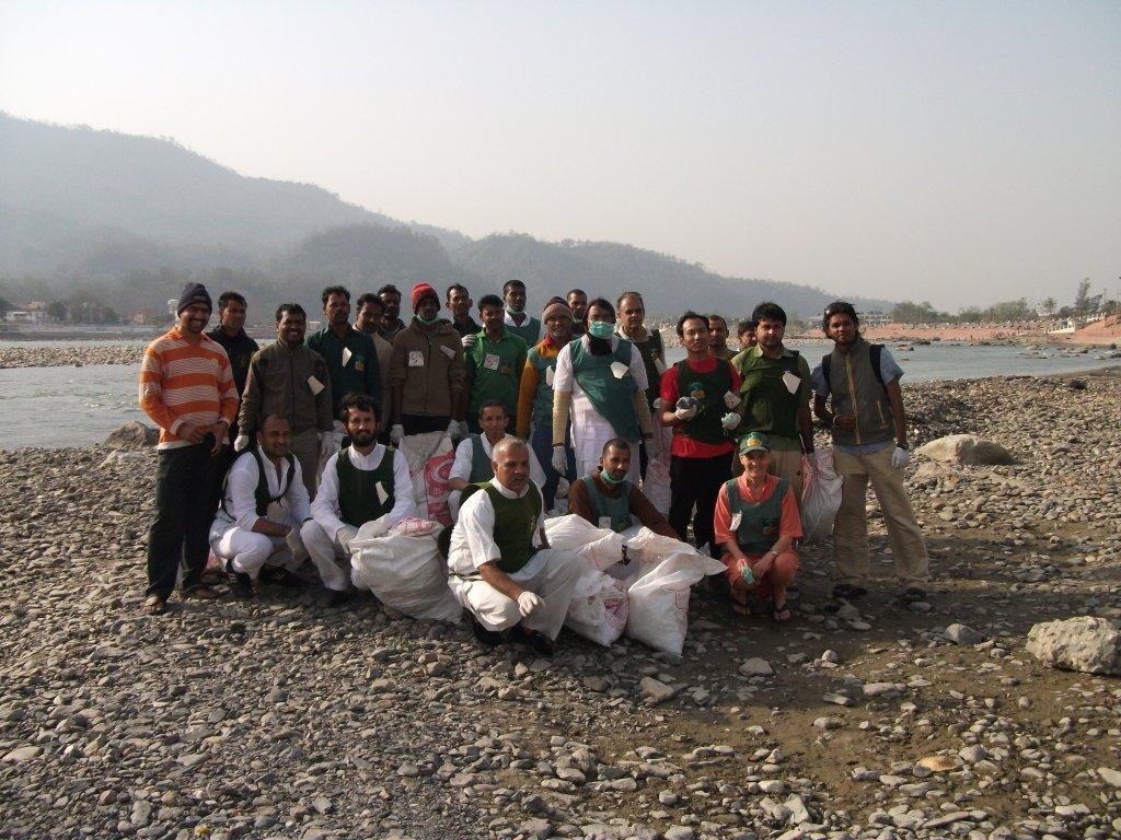 Volunteers at the Ganges Trash cleanup, Rishikesh, India 5. Daya River, Bhuvaneswar, Odisha ROW Coordinators: Mr. Prafulla Dhal, Director BISWA, and Prof. Monica Das, Delhi University.