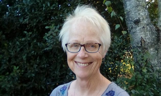 Pat is interested in FF because she would love to meet people all around the world and become friends with them. She likes to walk, garden, create things with wood, and paint with watercolors.