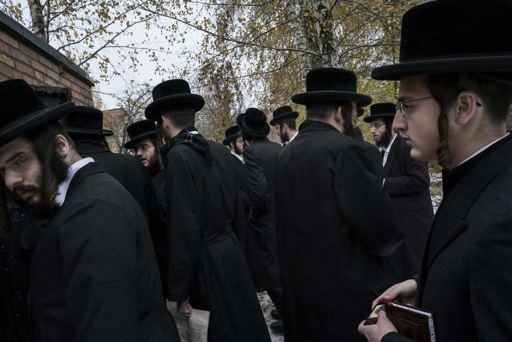 Hasidic Jews in front of the tombs of Grand Rabbi Aharon Twersky Admur