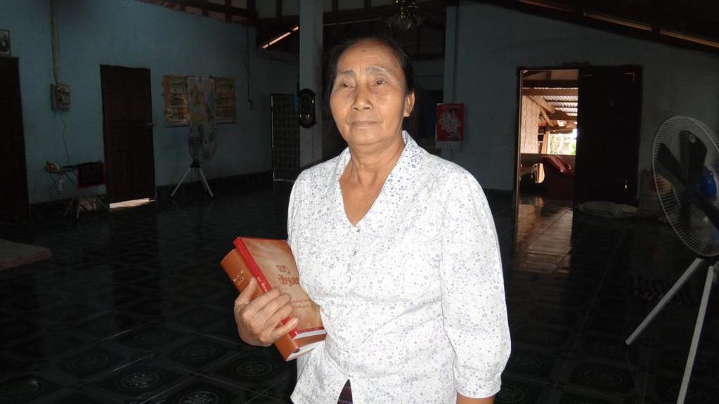 2 Aunty Souk, as we know her, is a Khmu Christian whose passion is to help change her people s lives Aunty Souk is a former Lao liberation army solider, whose once fought to liberate her people from