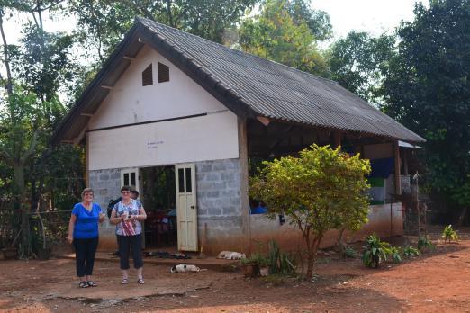 An open church in Southern Laos built without walls Young people from nearby churches came to build Maem s house On Sabbath, 30 January 2016, we went to a small church about 12 km from Pakse City.