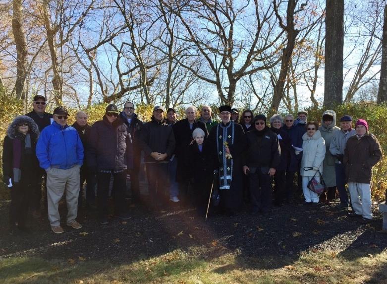 Ark. VETERAN'S DAY OBSERVANCE Saturday, November 11-Armenian Memorial Monument This year's honoree was Peter Doc Bedrosian Each Sunday school class began with the Lord s Prayer in English and