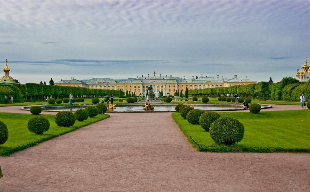 DAY 11: Discover St. Petersburg Breakfast Private guided tour to the Royal Palaces of Peterhof Boat ride in St.