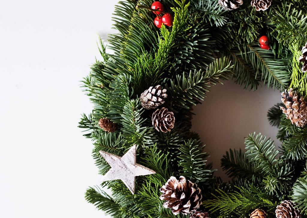 WREATHS & GARLANDS We can supply wreaths, garlands or decorative displays through our bespoke Christmas service. Looking to deck the halls to match your tree?