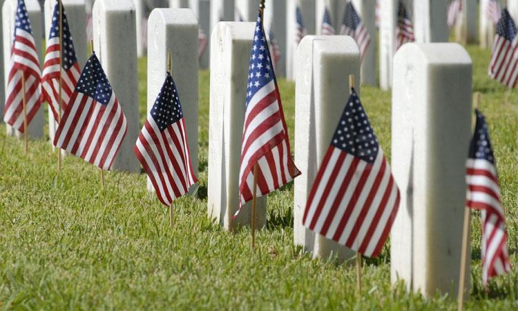 MEMORIAL DAY MASS MONDAY, MAY 28, 2018 The Catholic Cemeteries of the Diocese of Joliet cordially invites you to our Memorial Day Mass celebrated annually on our beautiful cemetery grounds.